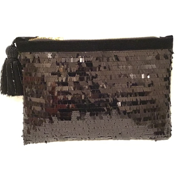 Shiraleah Handbags - NWT Vintage Shiraleah Chicago Black Sequin Clutch with Tassel